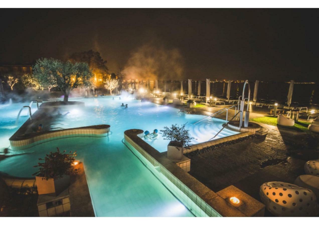 The Captain Apartment Sirmione Exterior foto